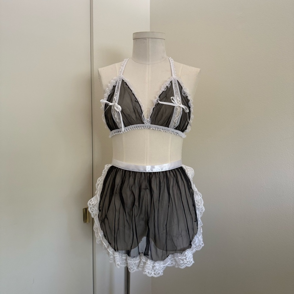 Vintage 80s Black and White Lace Milkmaid Lingerie Set